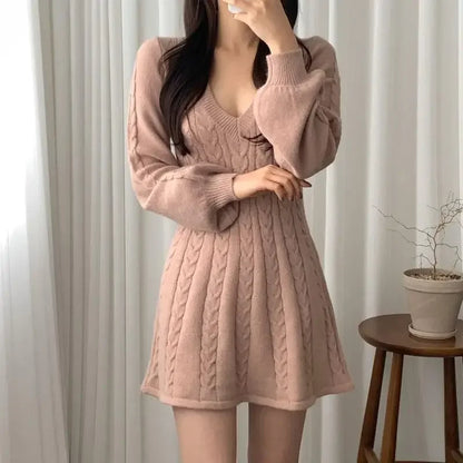 QQPretty~ Autumn/Winter Long Sleeve Waist-Fitted V-Neck Knit Dress Women's Sweater Mini